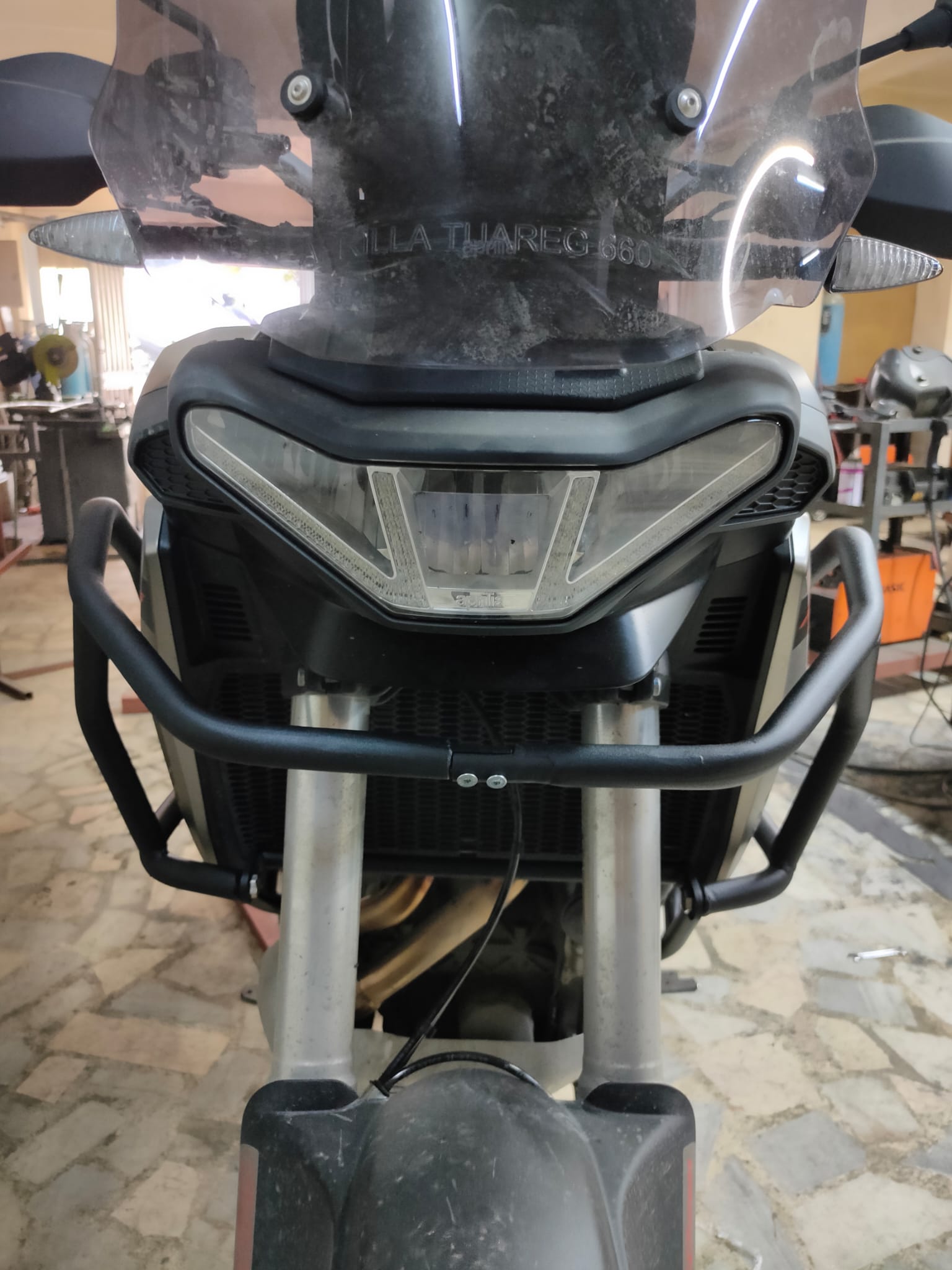 APRİLLA TUAREG 660 KORUMA DEMİRİ