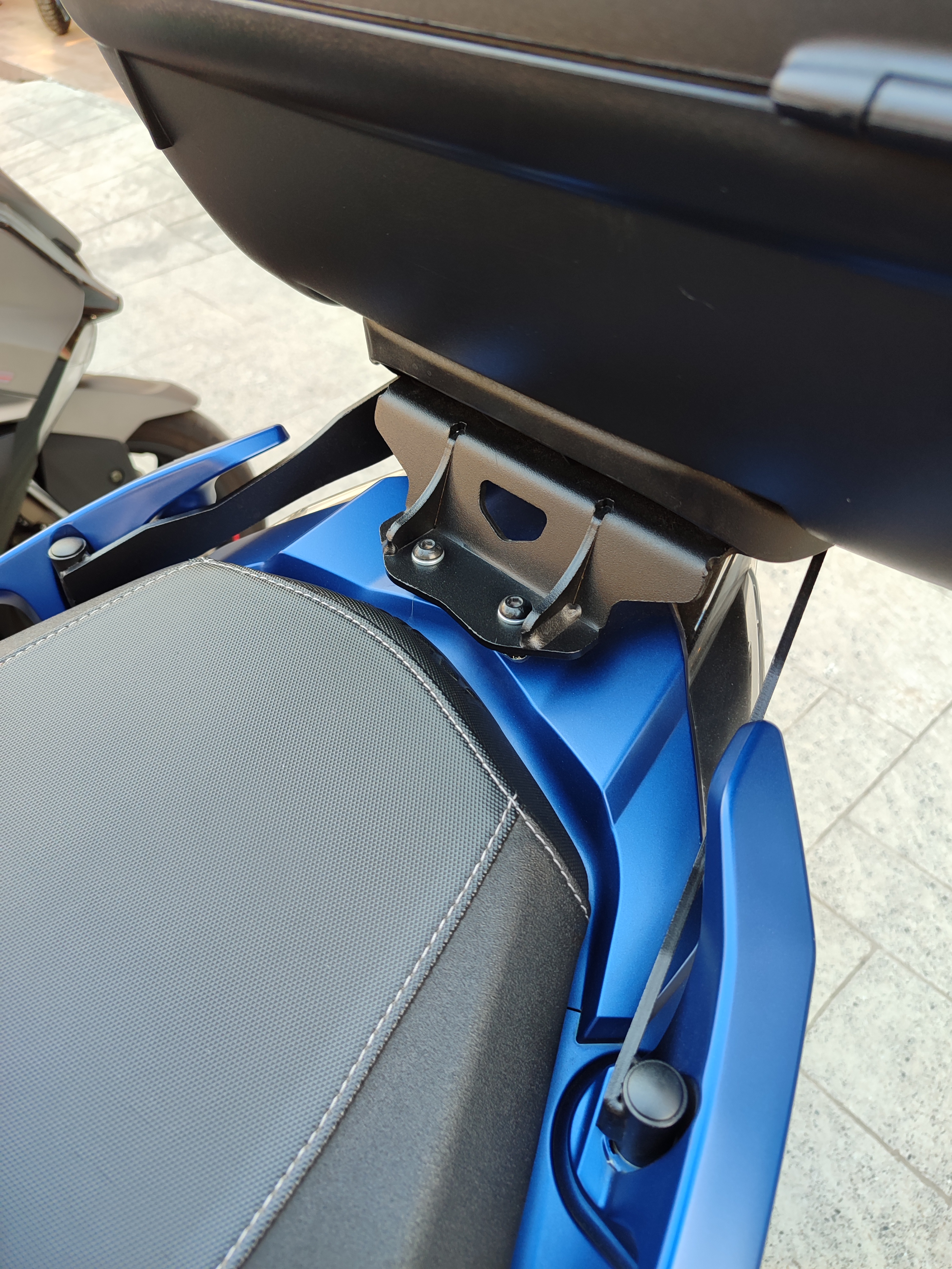 KYMCO XCTİNG VS400 ÇANTA TAŞIMA DEMİRİ