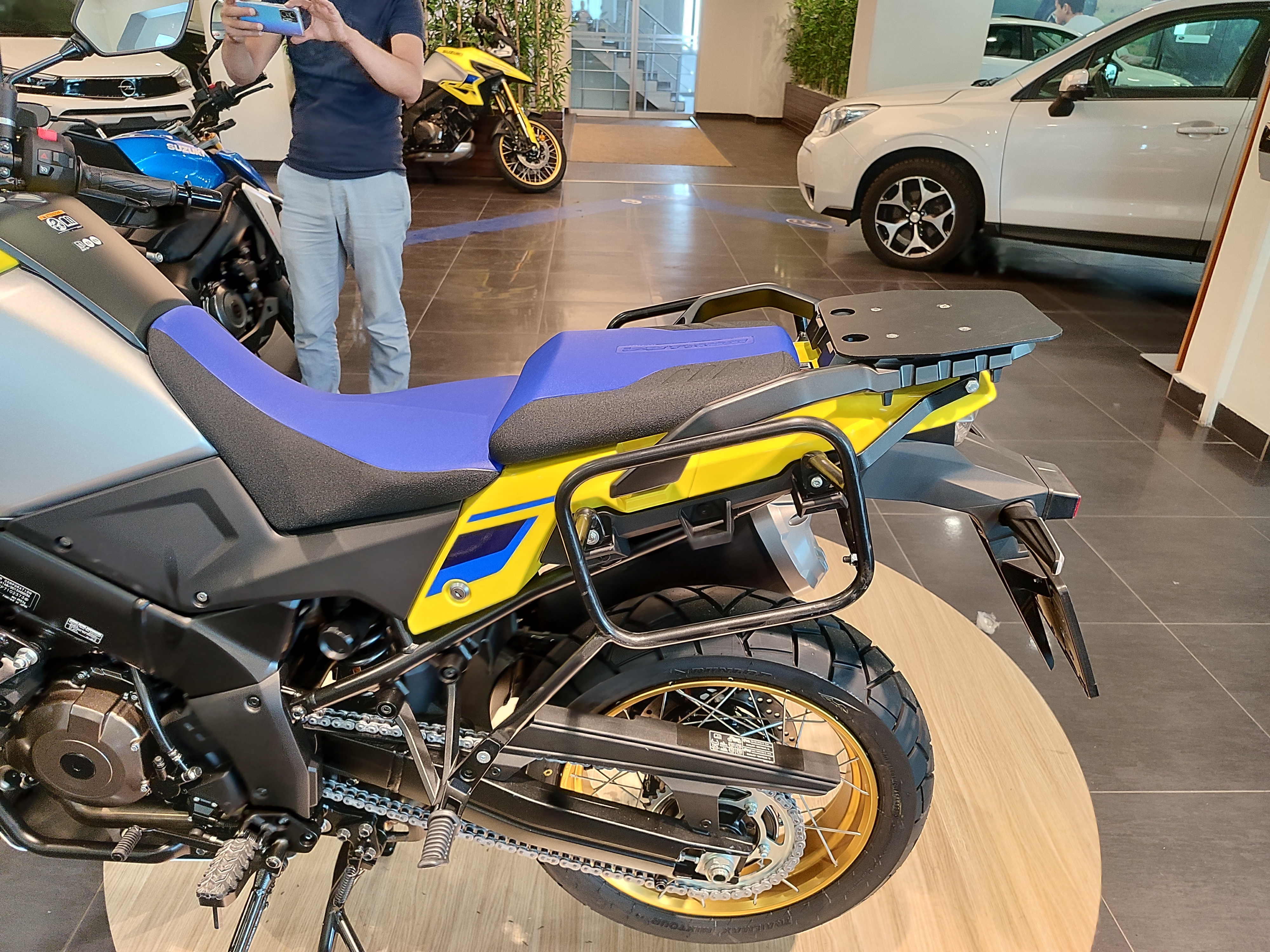 suzuki vstrom de 800 yan çanta demiri