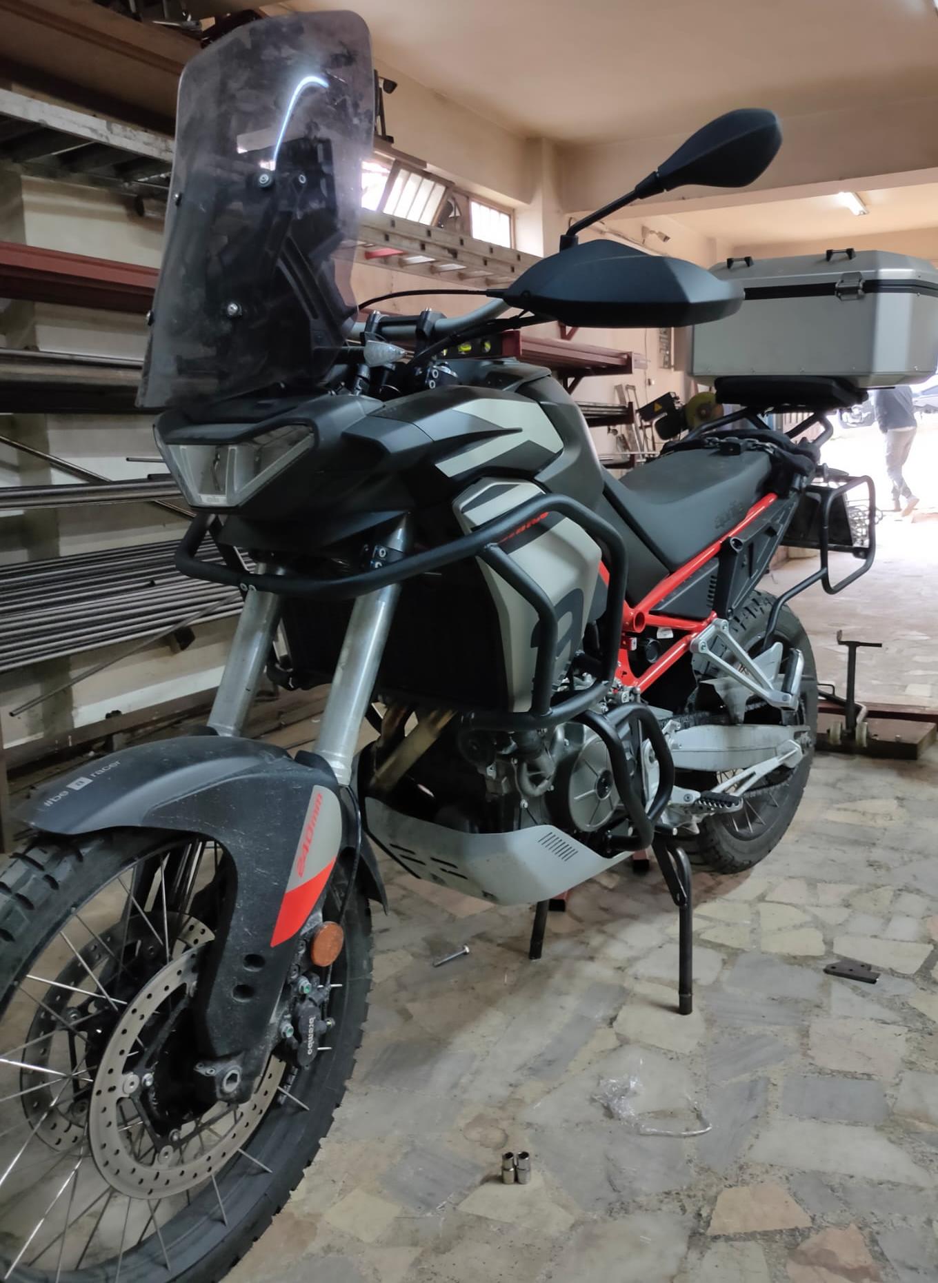 APRİLLA TUAREG 660 KORUMA DEMİRİ
