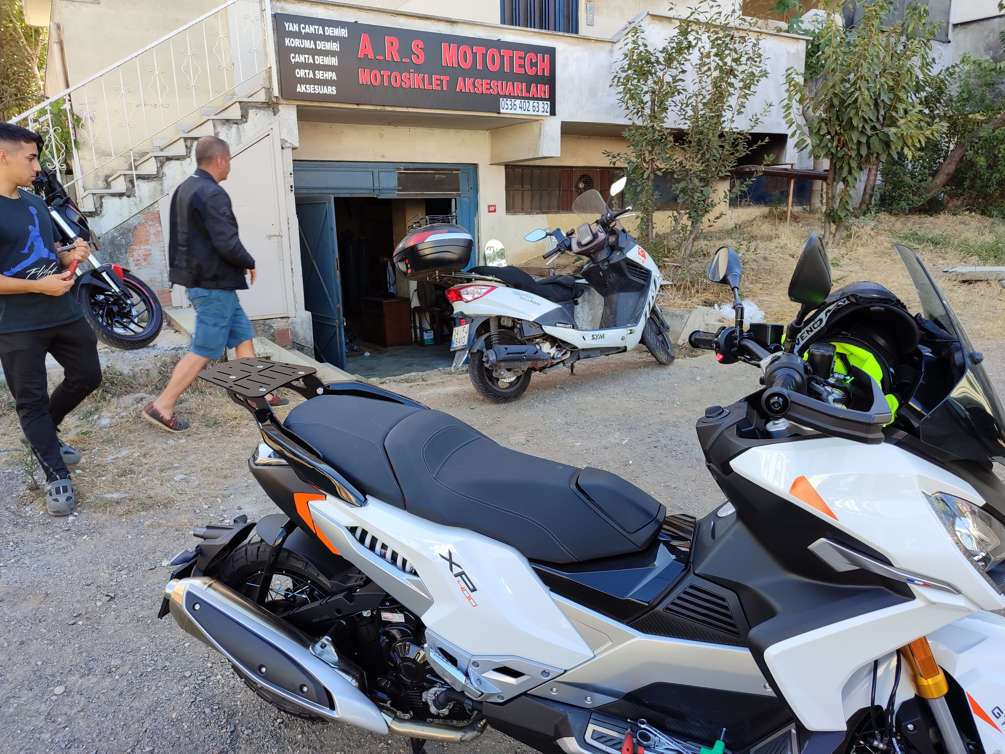 LAMBRETTA V 200 ÇANTA DEMİRİ