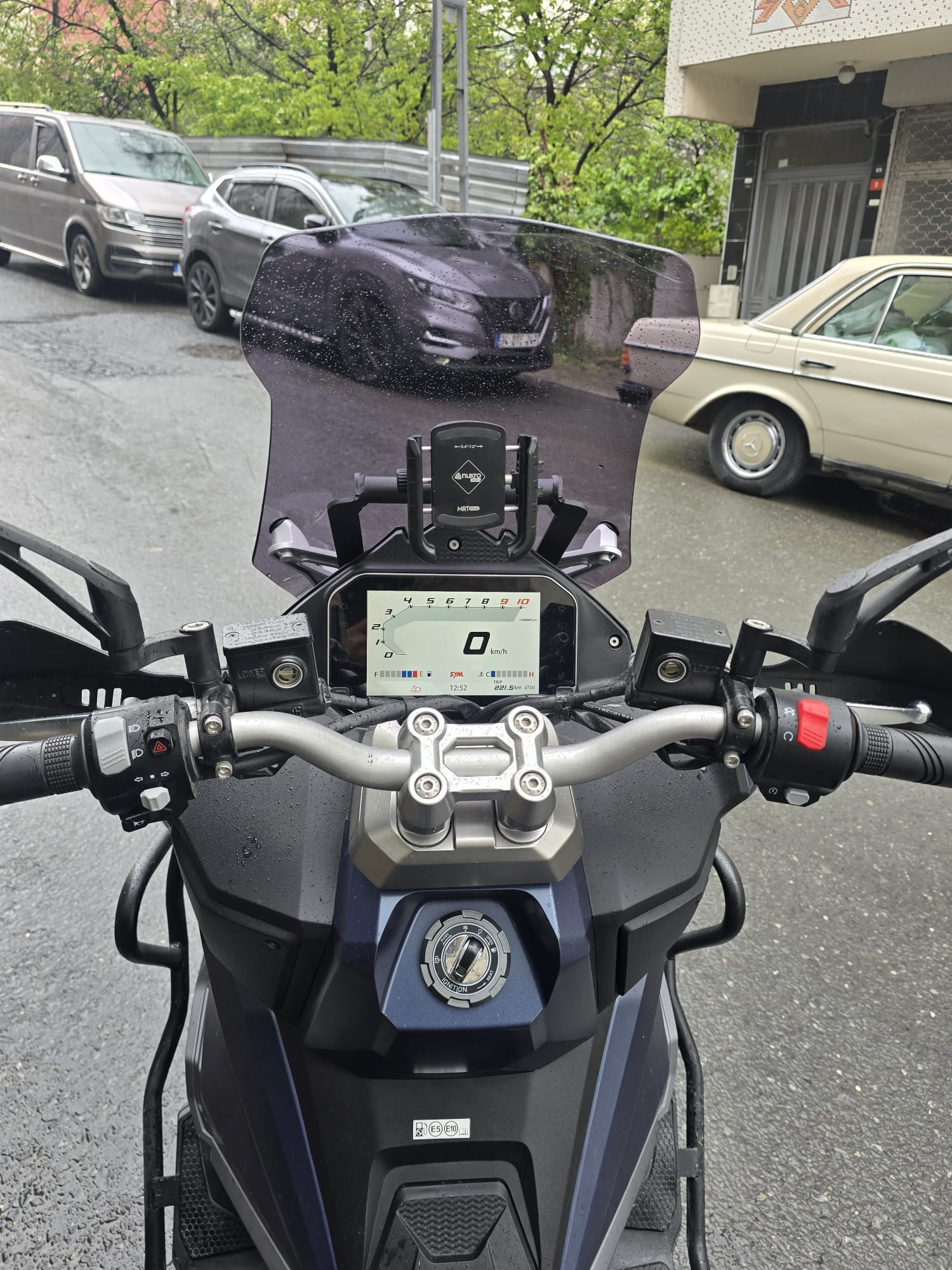 SYM ADX 300 TELEFON TUTUCU BARI