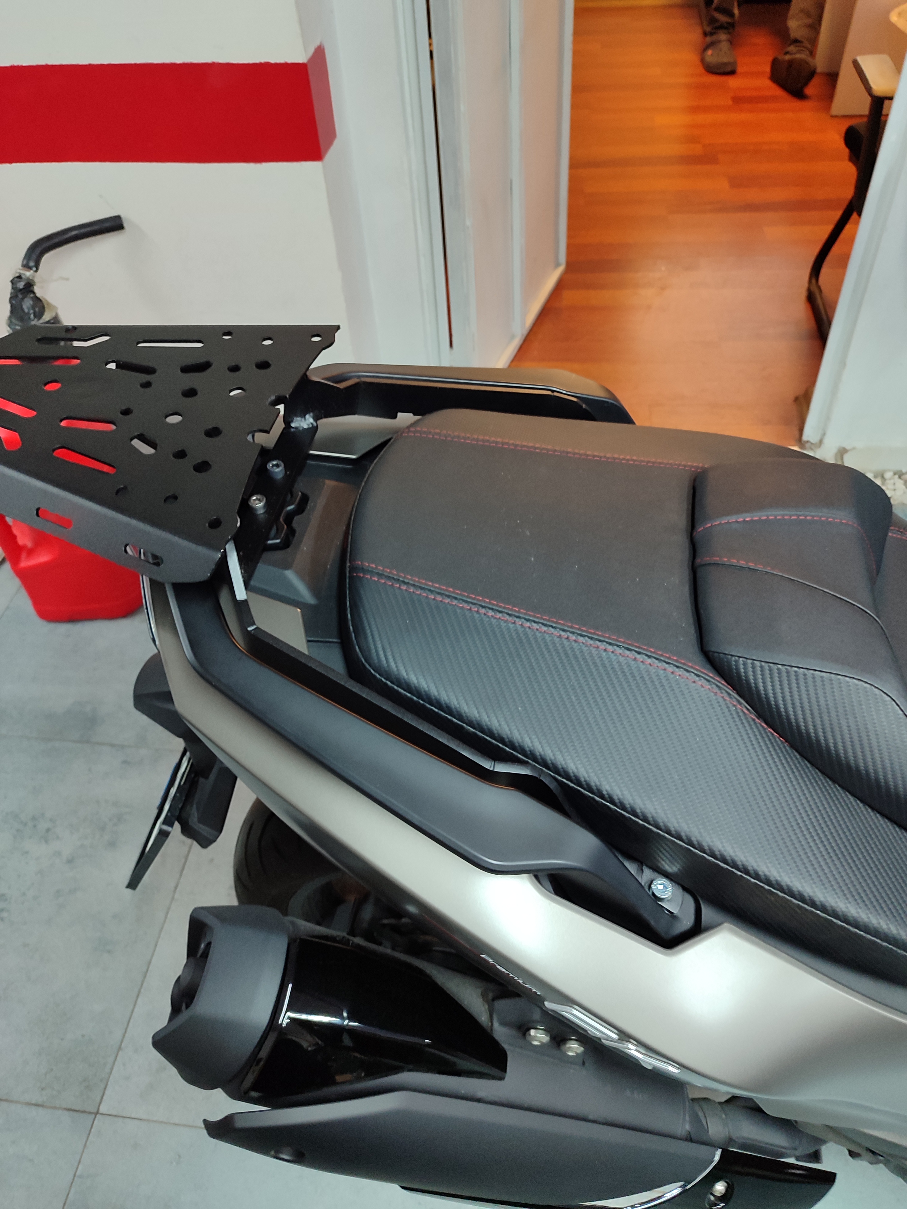 KYMCO AK 550 ÇANTA DEMİRİ