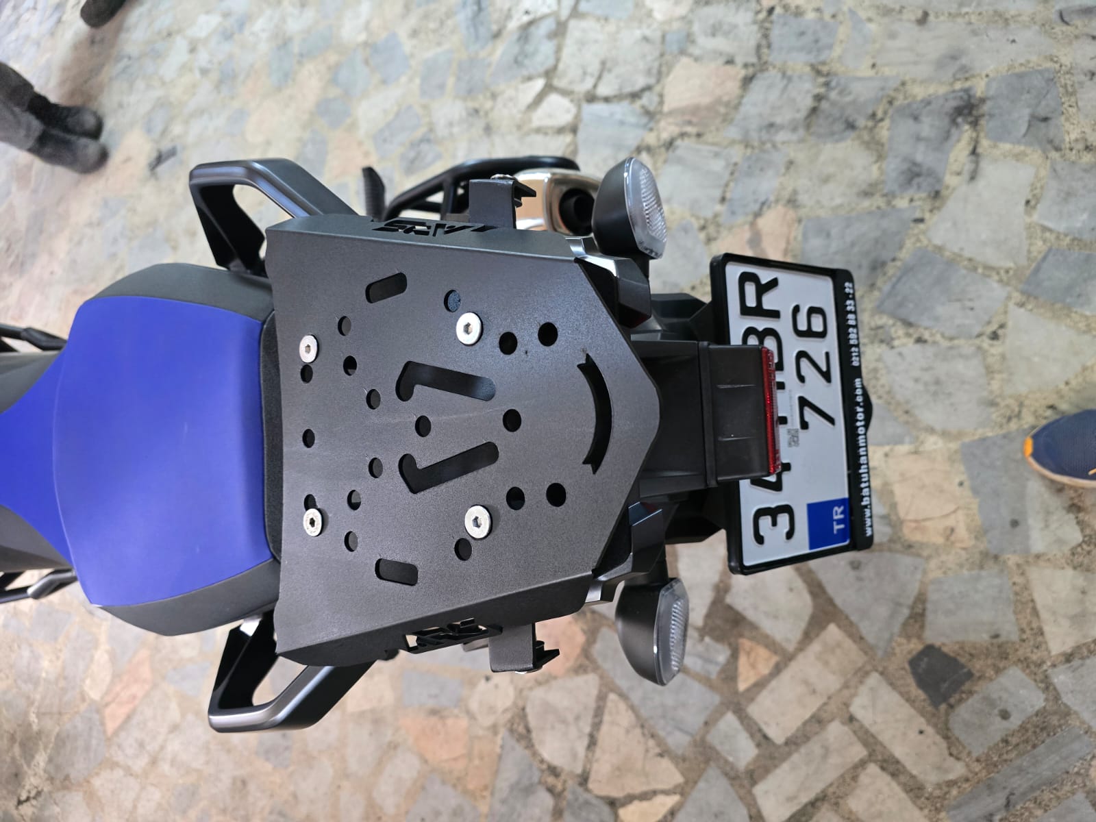 SUZUKİ DL 1050XT VE DL 650 XT ÇANTA DEMİRİ