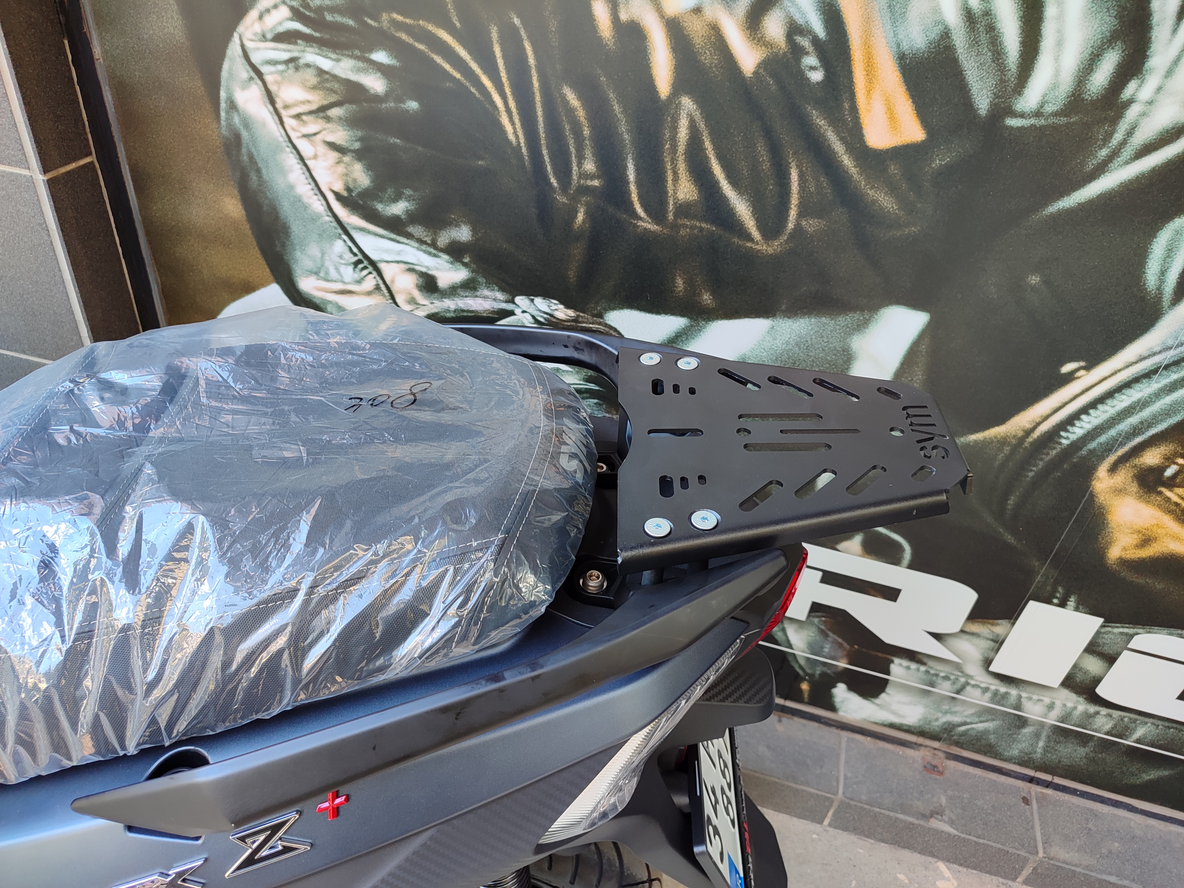 SYM JOYMAX 250 ARKA ÇANTA TAŞIMA DEMİRİ