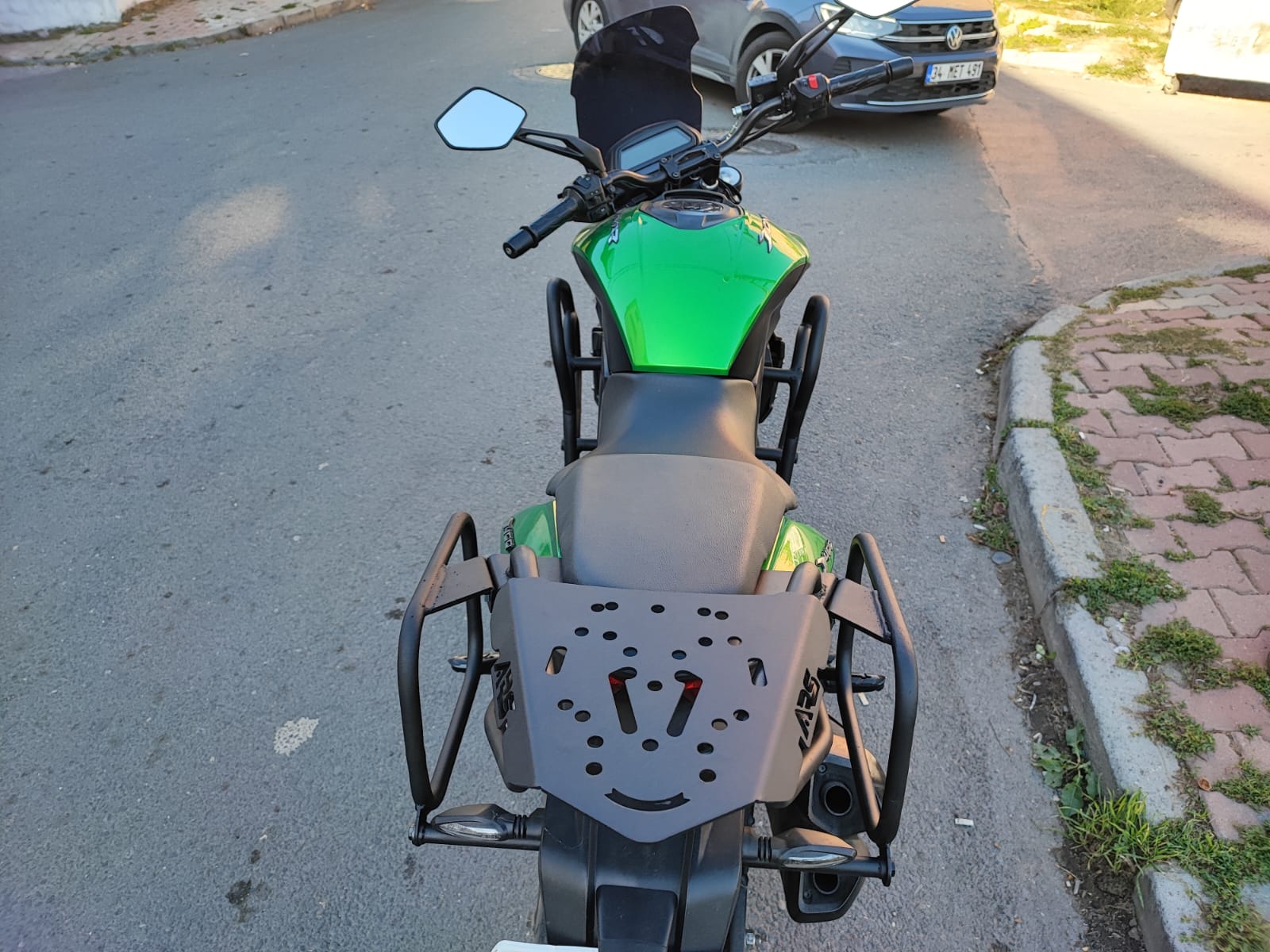 BAJAJ DOMİNAR ARKA ÇANTA TAŞIMA DEMİRİ 250 400